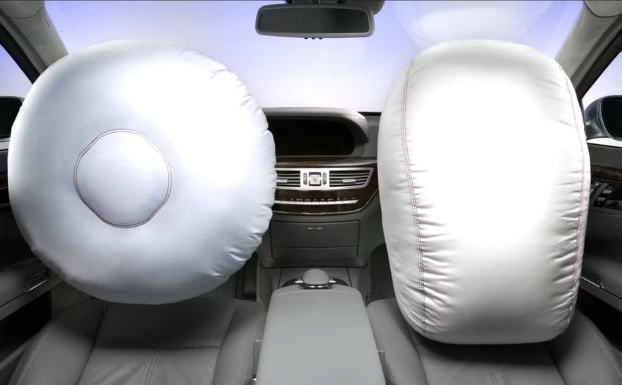 💥 What Really Happens When an Airbag Deploys?